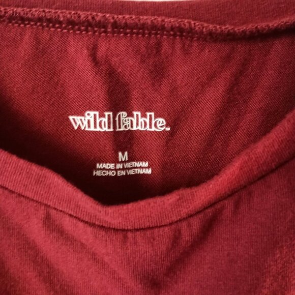 Wild Fable Crop Top Burgundy Size M Stretchy Cotton Blend Casual Short Shirt - Picture 3 of 5